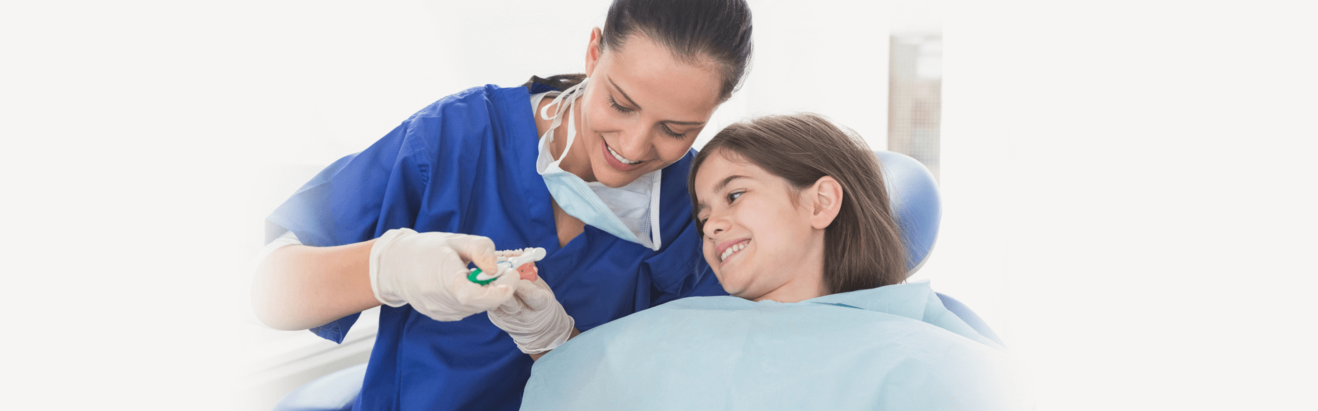Praca dentysty dziecięcego